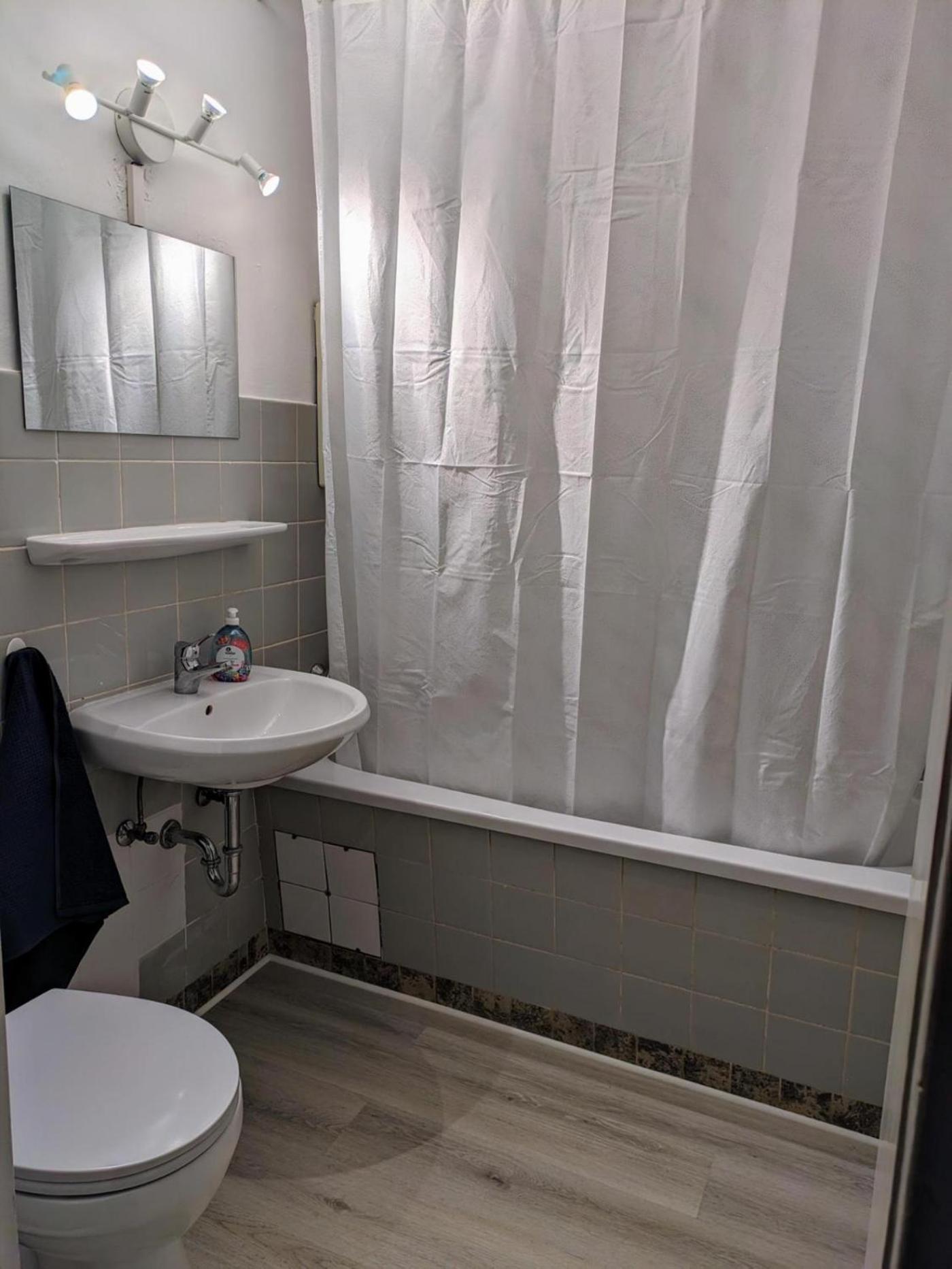 Interaktiv Appartements In Ratingen - Duesseldorferstrasse Exterior foto